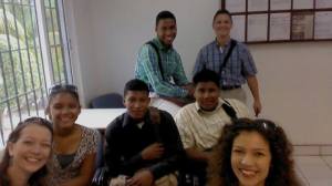 12358383_864377997009342_1503126372_n